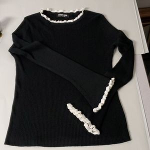 Fashion Union Bell Lettuce Sleeves Collar